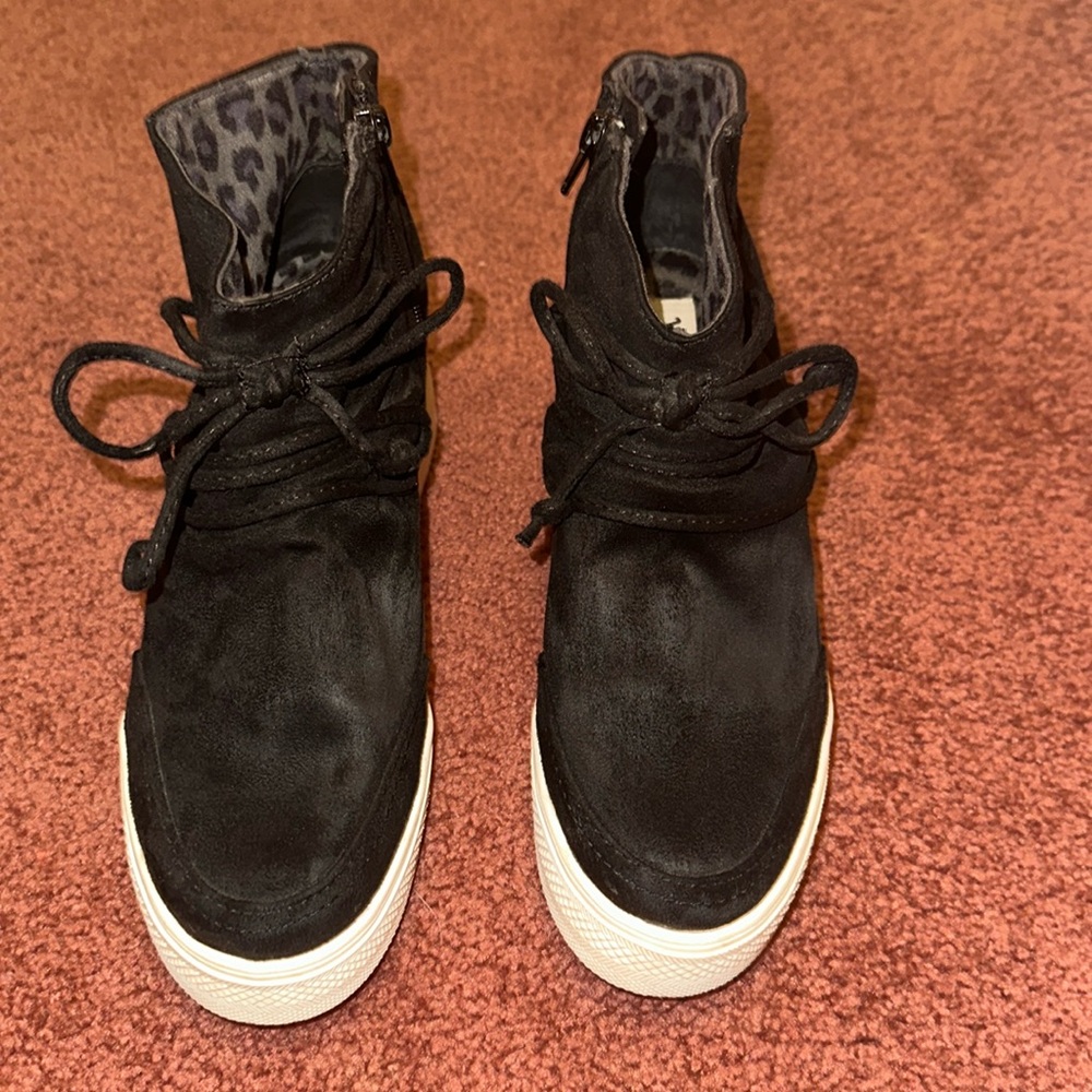 very G boots